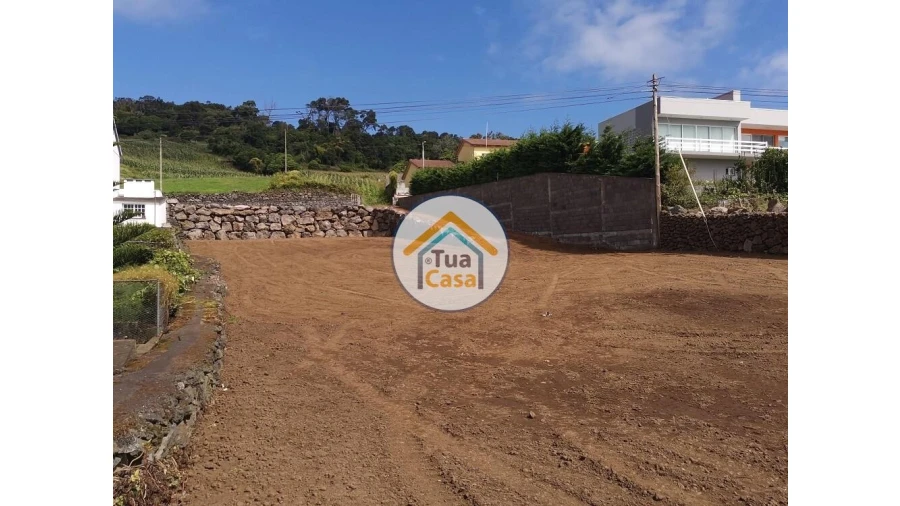 Terreno para Venda em Calheta Foto 18