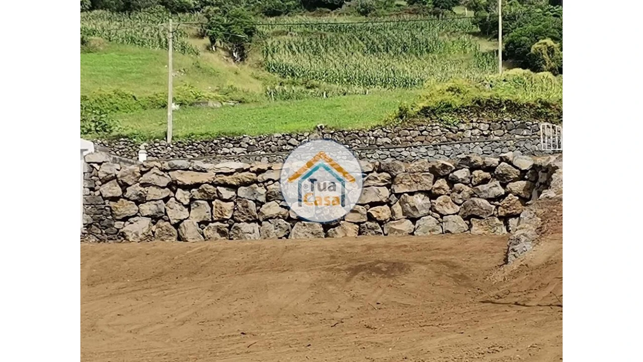 Terreno para Venda em Calheta Foto 20