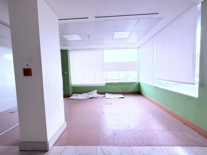 Loja para Venda em Delães Foto 4