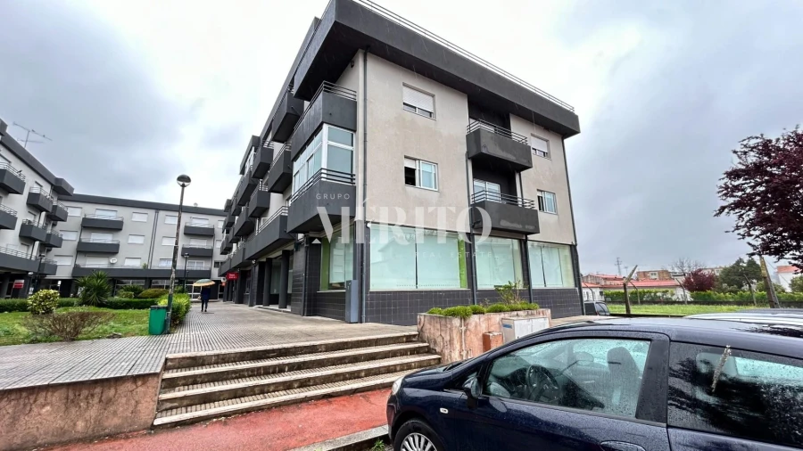 Loja para Venda em Delães Foto 16