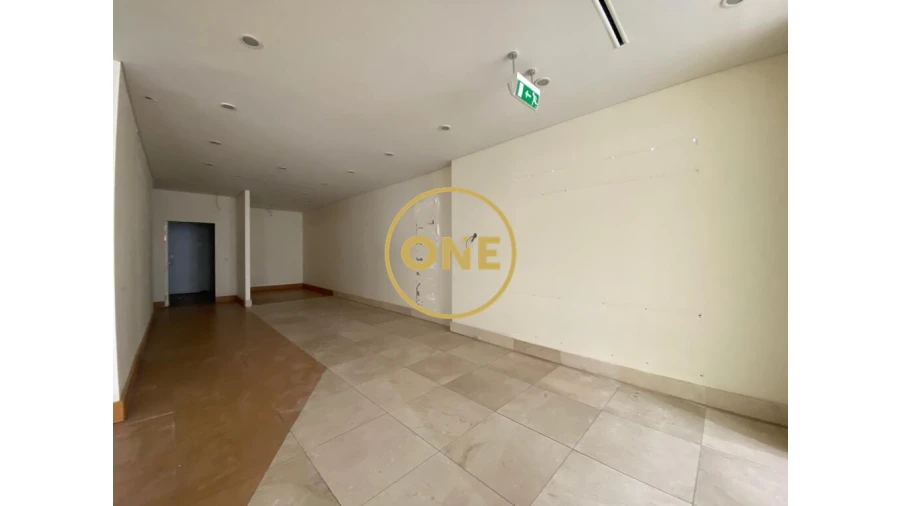 Loja para Venda em Delães Foto 5