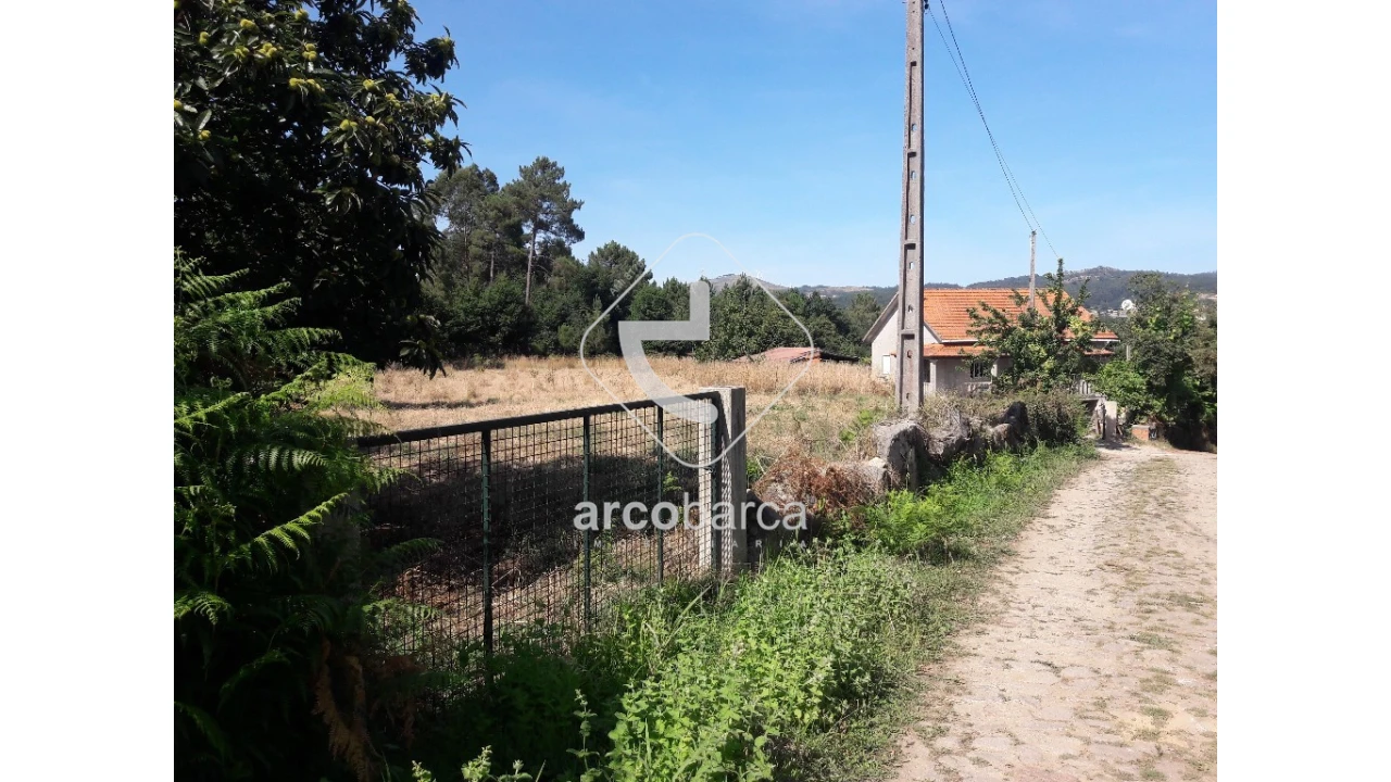 Terreno para Venda em Infesta Foto 10