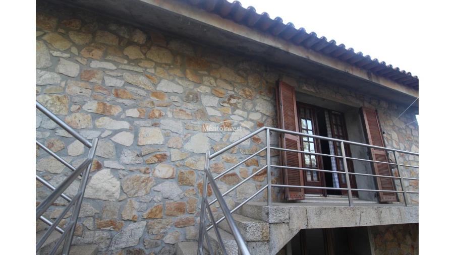 Moradia T3 para Venda em Areias Foto 11