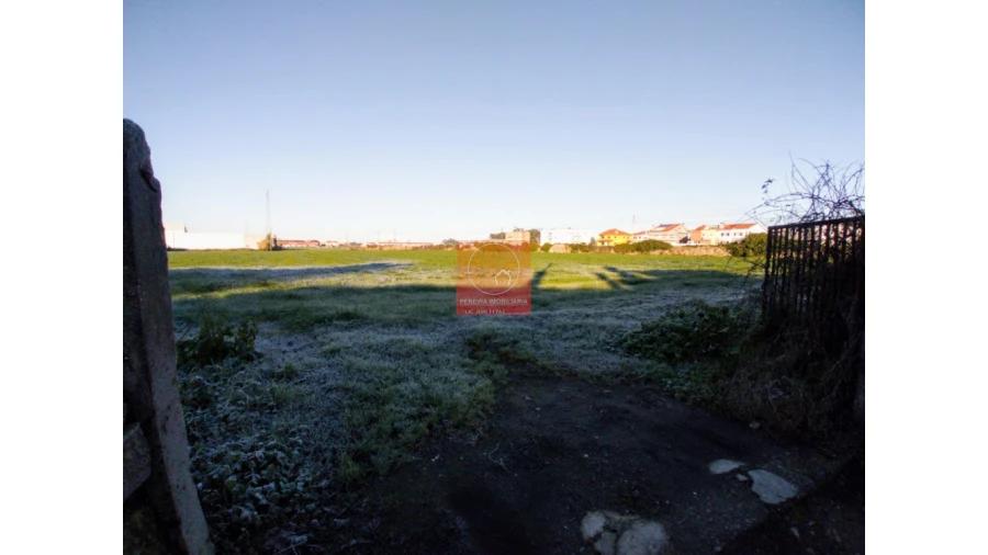 Terreno para Venda em Póvoa de Varzim, Beiriz e Argivai Foto 1