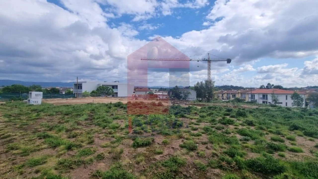 Terreno para Venda em Loureira Foto 17