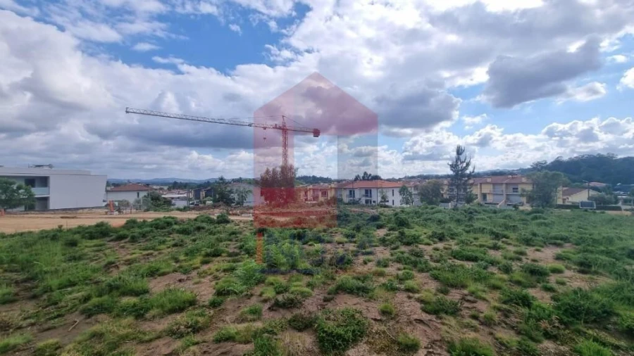 Terreno para Venda em Loureira Foto 4