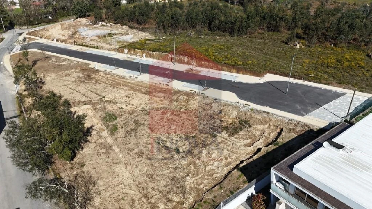Terreno para Venda em Loureira Foto 6