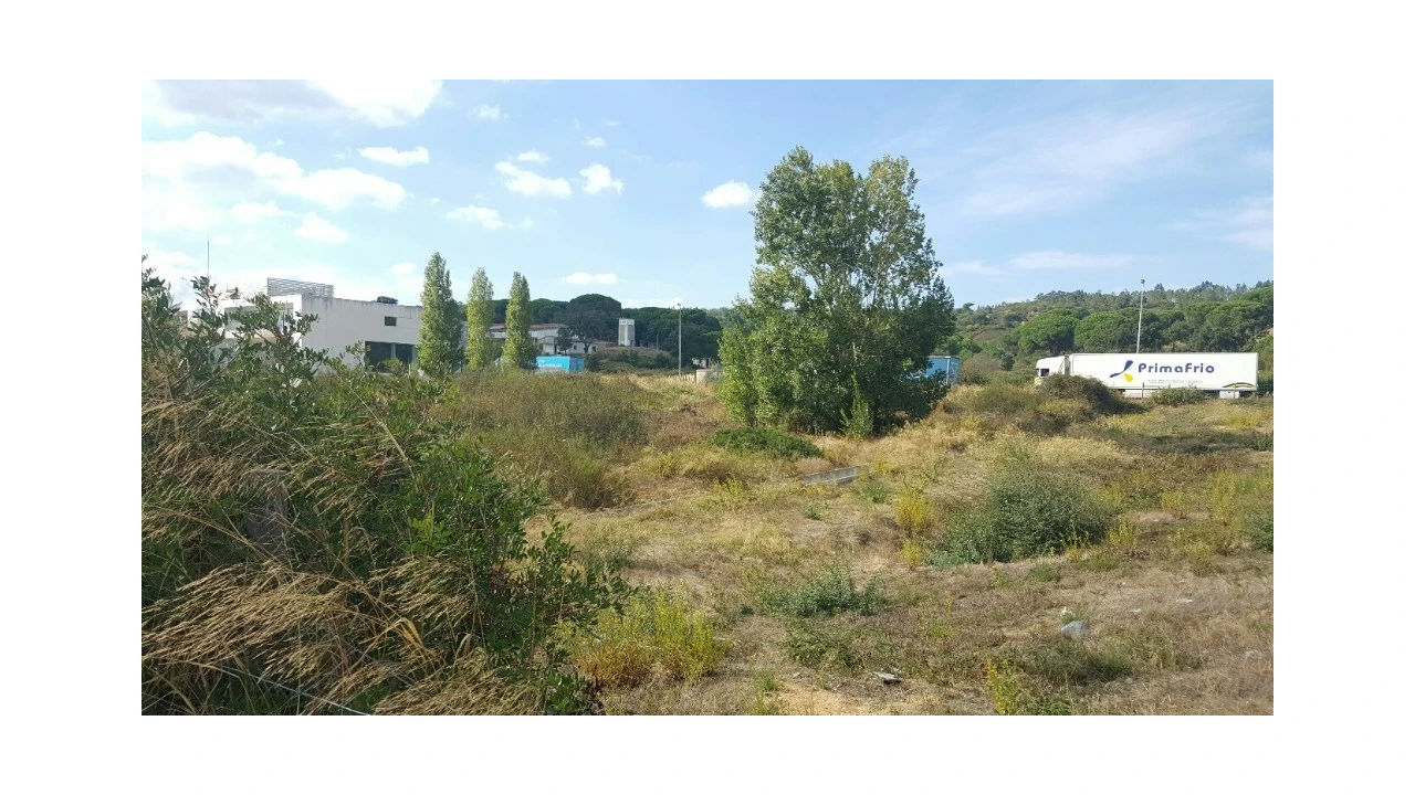 Terreno para Venda em Castanheira do Ribatejo e Cachoeiras Foto 1