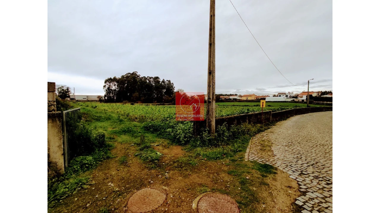 Terreno para Venda em Póvoa de Varzim, Beiriz e Argivai Foto 1