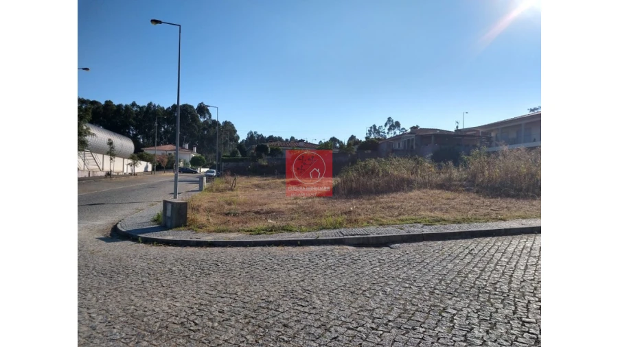 Terreno para Venda em Vermoim Foto 2