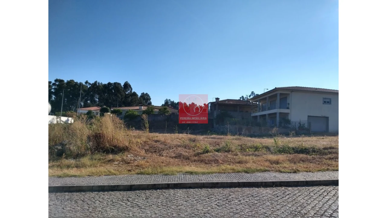 Terreno para Venda em Vermoim Foto 1