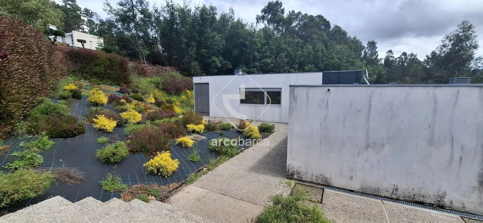 Moradia T3 para Venda em Fornelos e Queijada Foto 101