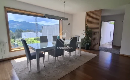 Moradia T3 para Venda em Fornelos e Queijada
