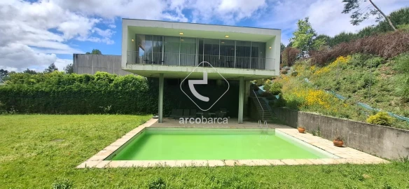 Moradia T3 para Venda em Fornelos e Queijada