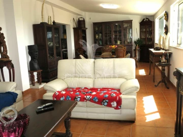Moradia T6 para Venda em Mexilhoeira Grande