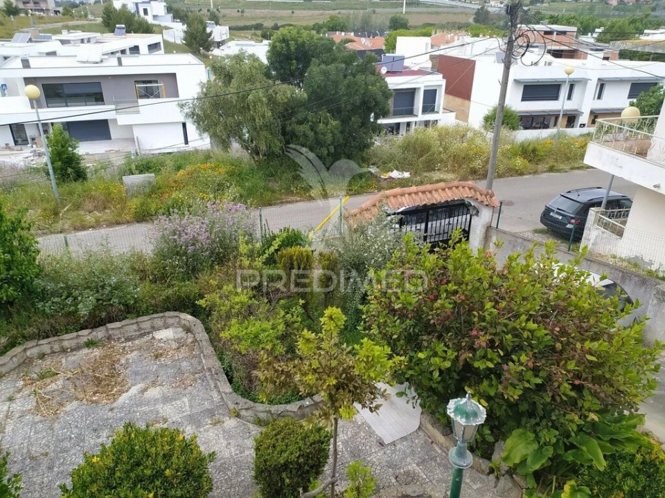 Moradia T6 para Venda em Caparica e Trafaria Foto 12