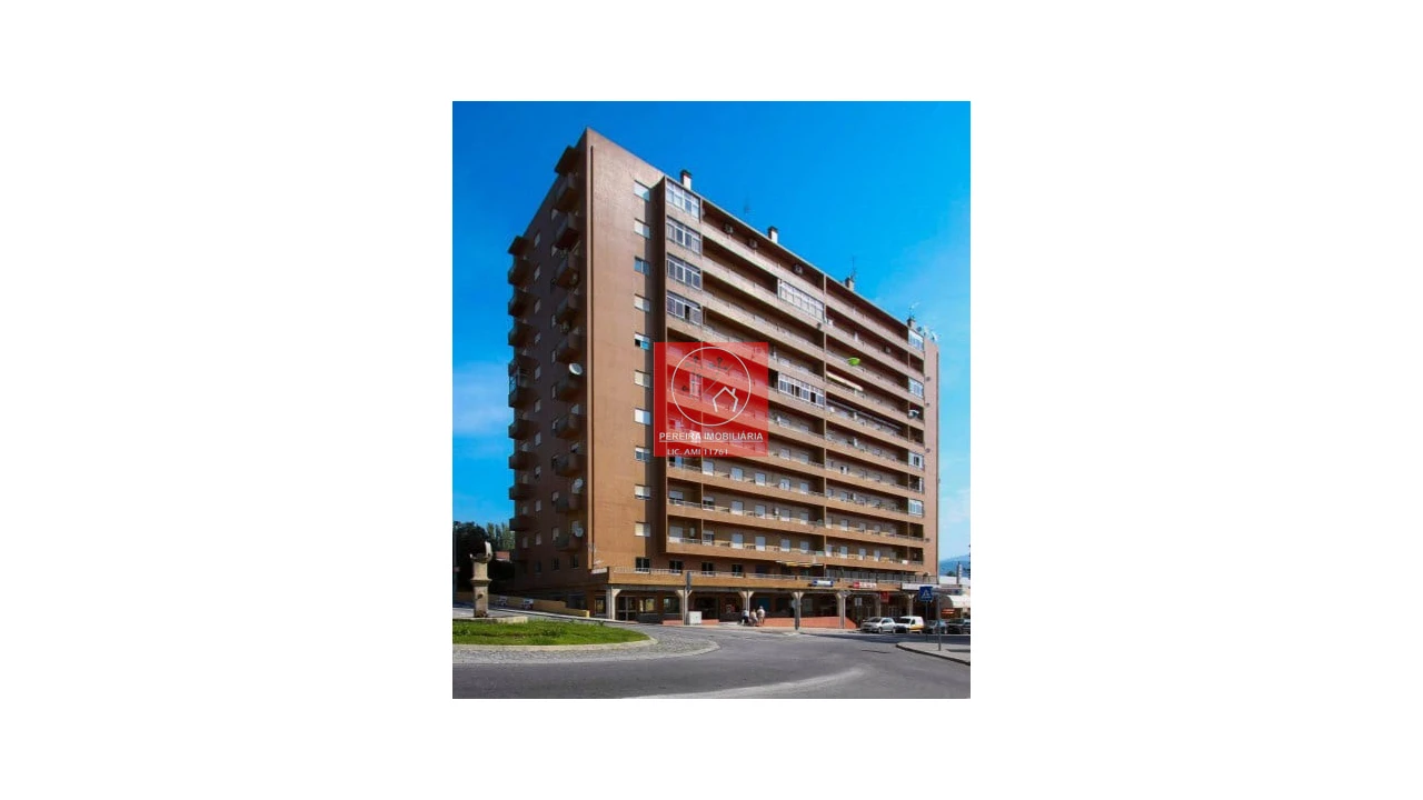 Apartamento T2 para Venda em Peso da Régua e Godim Foto 1