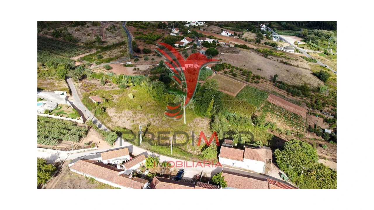 Terreno para Venda em Alvorninha Foto 1