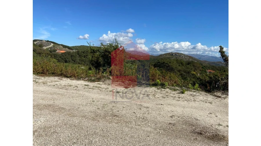 Terreno para Venda em Valdreu Foto 2