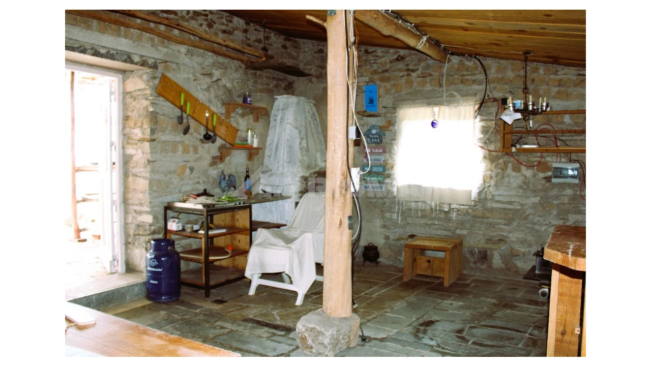 Quinta T3 para Venda em Malpica do Tejo Foto 11