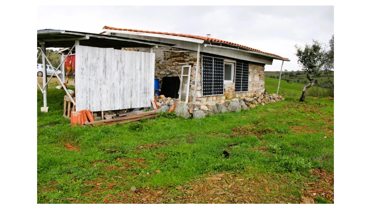 Quinta T3 para Venda em Malpica do Tejo Foto 4