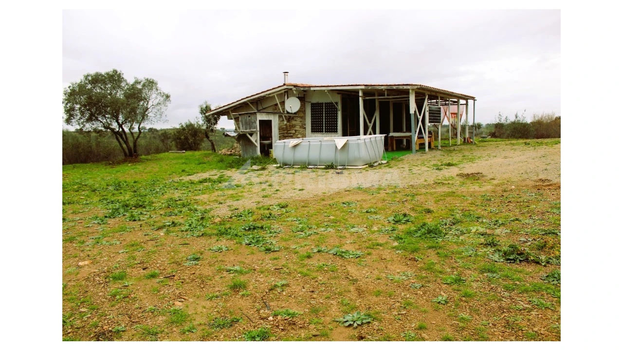 Quinta T3 para Venda em Malpica do Tejo Foto 5