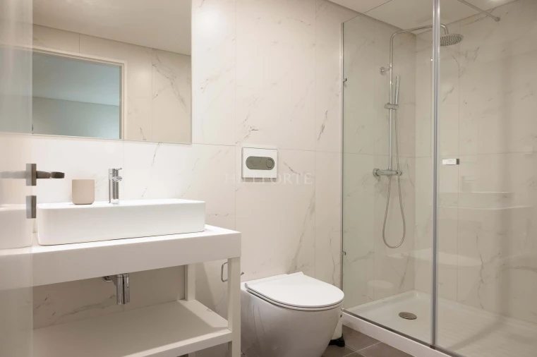Apartamento T2 para Venda em Cedofeita, Santo Ildefonso, Sé, Miragaia, São Nicolau e Vitória Foto 13