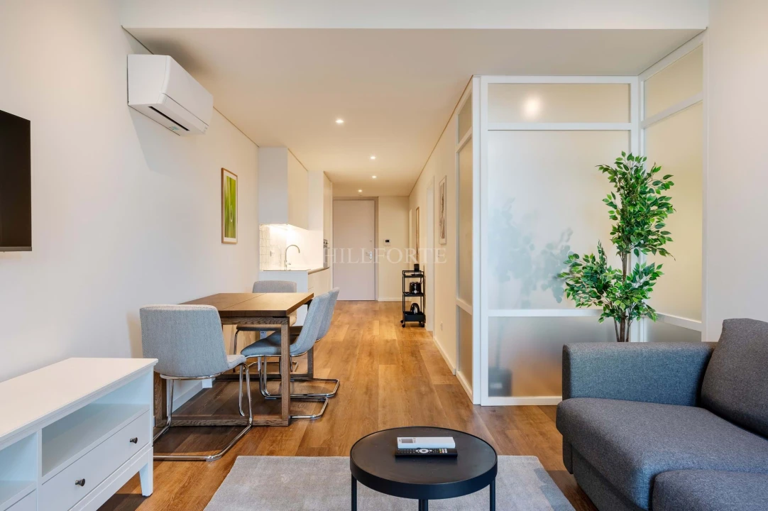 Apartamento T2 para Venda em Cedofeita, Santo Ildefonso, Sé, Miragaia, São Nicolau e Vitória Foto 3