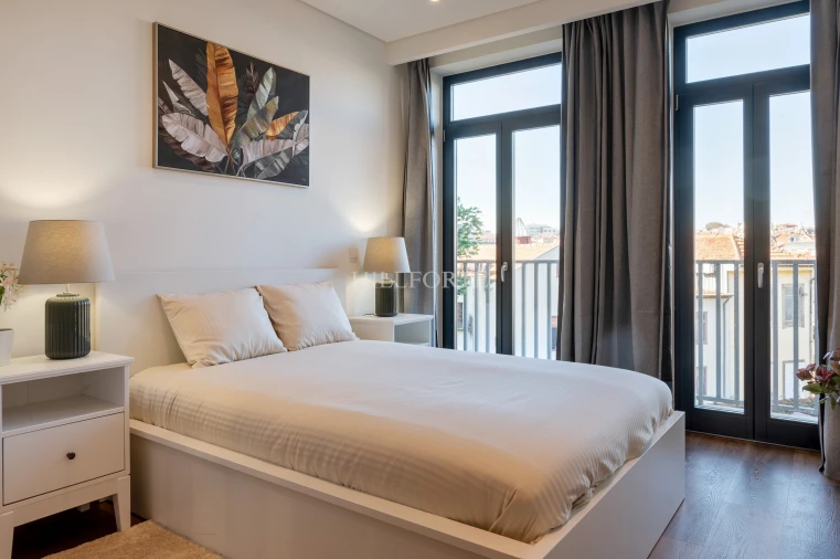 Apartamento T2 para Venda em Cedofeita, Santo Ildefonso, Sé, Miragaia, São Nicolau e Vitória Foto 4