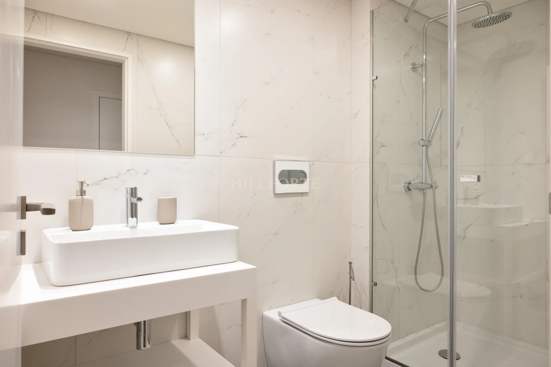 Apartamento T2 para Venda em Cedofeita, Santo Ildefonso, Sé, Miragaia, São Nicolau e Vitória Foto 9