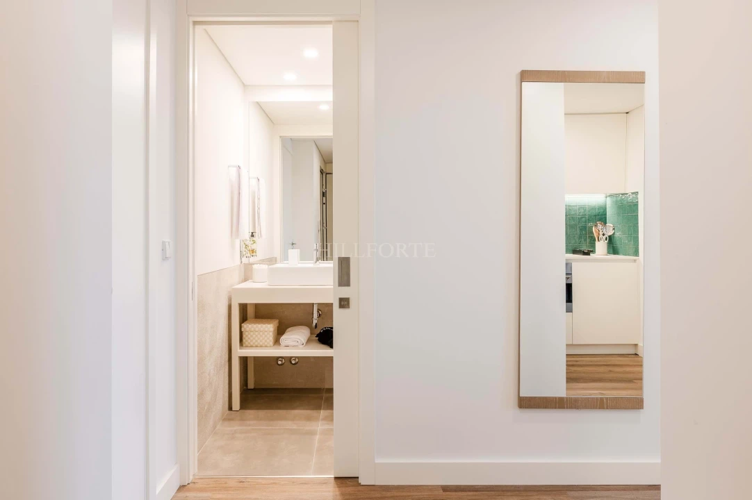 Apartamento T1 para Venda em Santa Marinha Foto 3