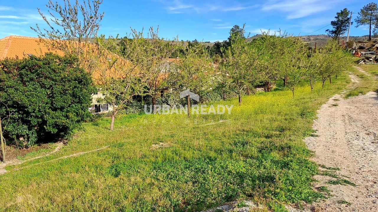 Moradia T13 para Venda em Riodades Foto 72