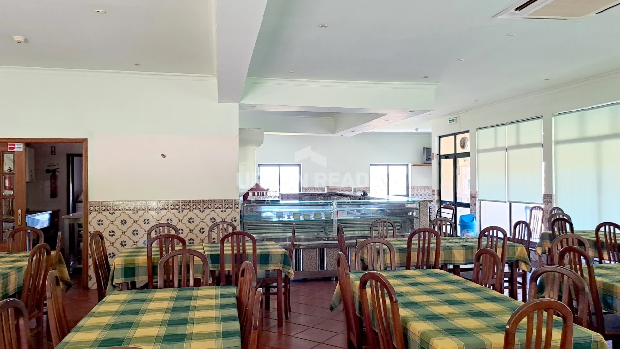 Moradia T13 para Venda em Riodades Foto 53