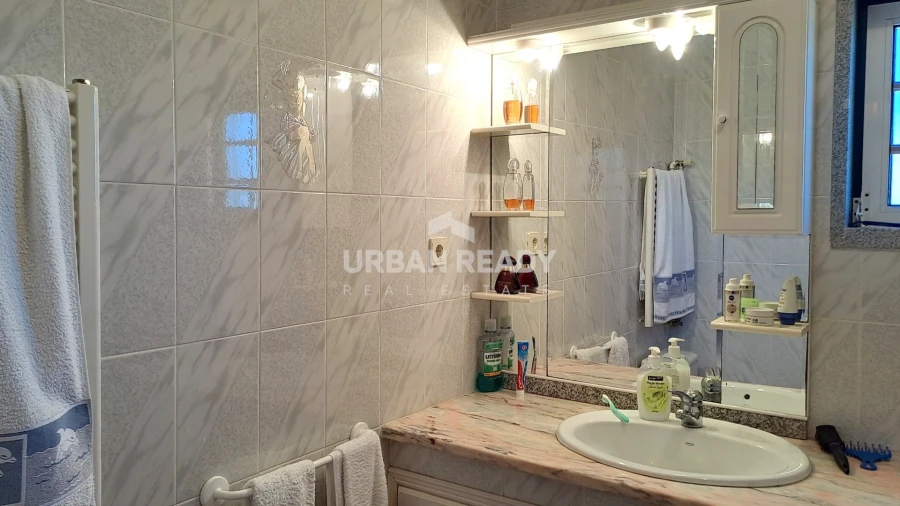 Moradia T13 para Venda em Riodades Foto 37