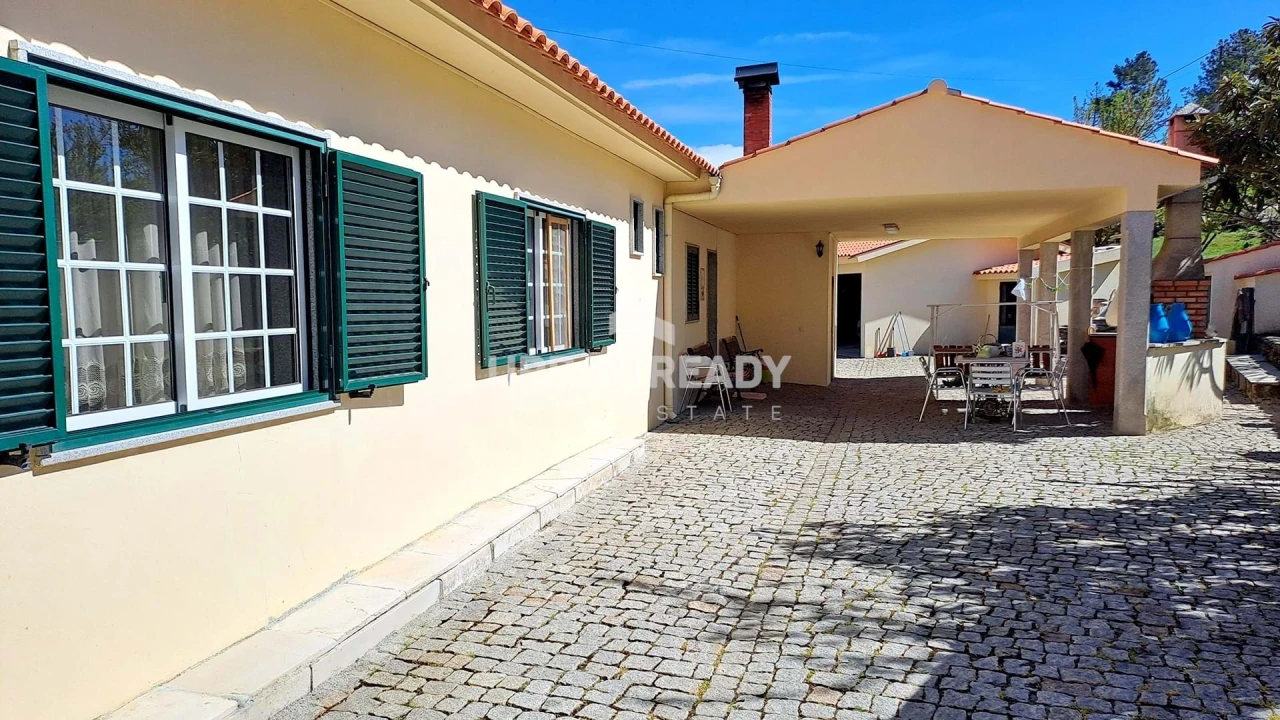 Moradia T13 para Venda em Riodades Foto 20