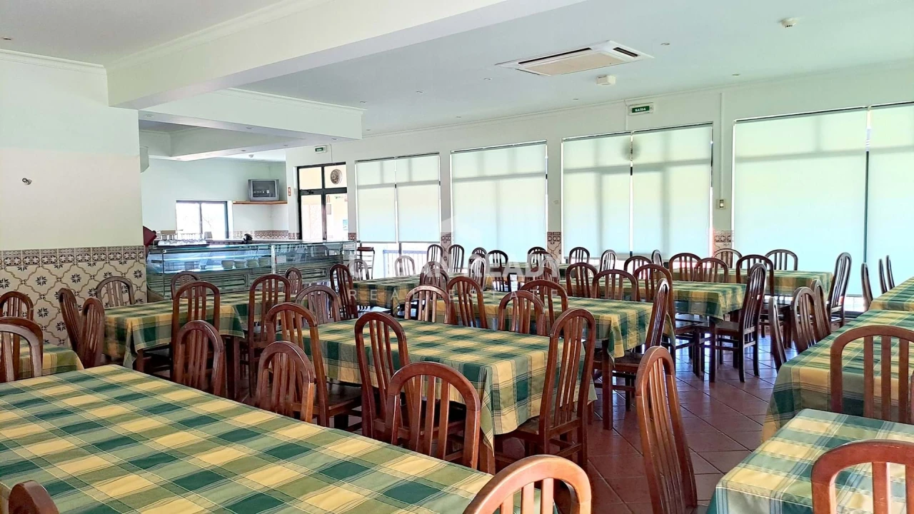 Moradia T13 para Venda em Riodades Foto 54