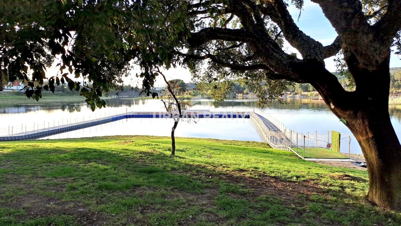 Moradia T13 para Venda em Riodades Foto 64