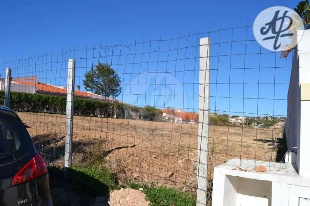 Terreno para Venda em Lagos (São Sebastião e Santa Maria) Foto 9