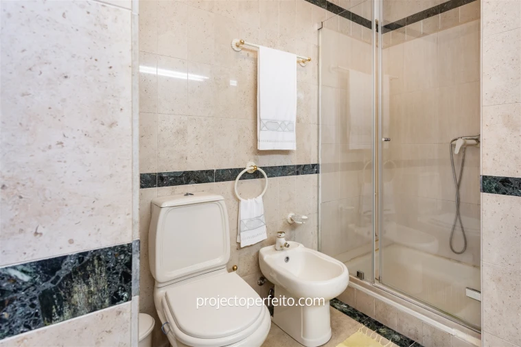 Quinta T4 para Venda em Nogueira do Cravo e Pindelo Foto 25