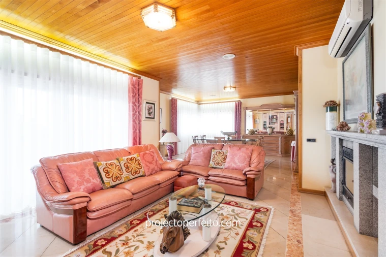 Quinta T4 para Venda em Nogueira do Cravo e Pindelo Foto 13