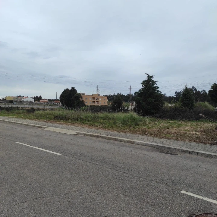 Terreno para Venda em Arcozelo Foto 1