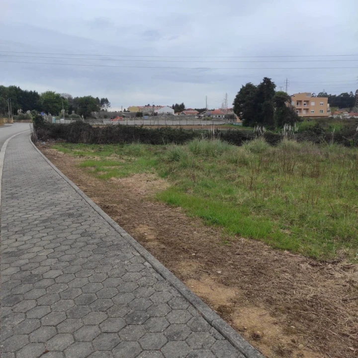 Terreno para Venda em Arcozelo Foto 4