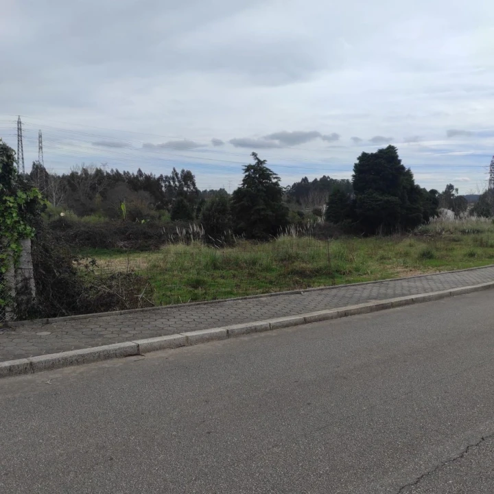 Terreno para Venda em Arcozelo Foto 5