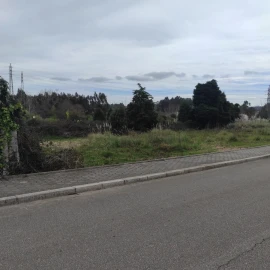 Terreno para Venda em Arcozelo