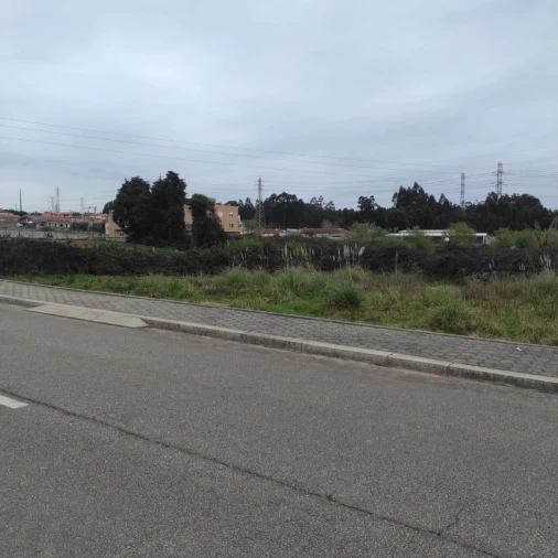 Terreno para Venda em Arcozelo Foto 3