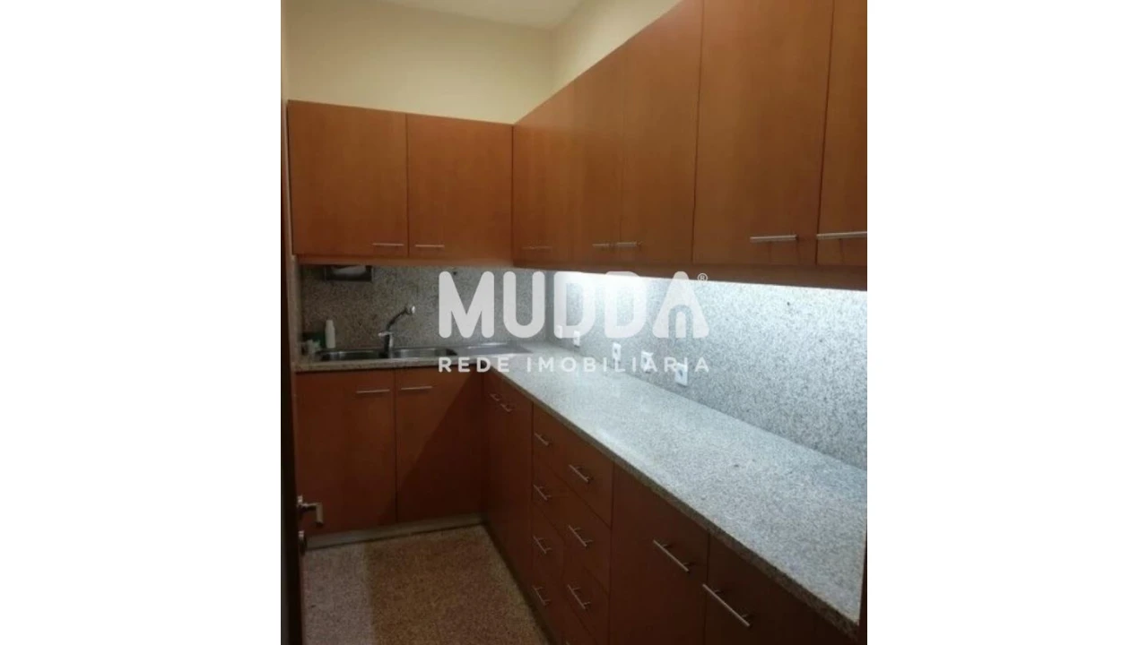 Loja para Arrendamento em Lordelo do Ouro e Massarelos Foto 11