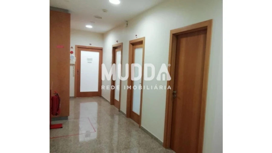 Loja para Arrendamento em Lordelo do Ouro e Massarelos Foto 6