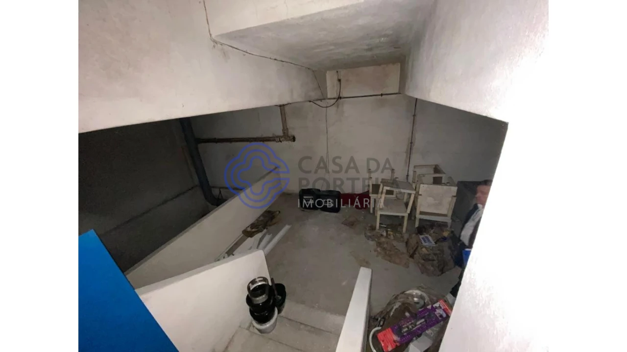 Armazém para Venda em Cedofeita, Santo Ildefonso, Sé, Miragaia, São Nicolau e Vitória Foto 9