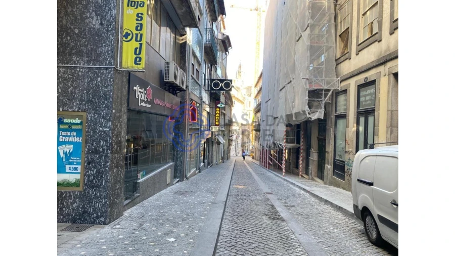 Armazém para Venda em Cedofeita, Santo Ildefonso, Sé, Miragaia, São Nicolau e Vitória Foto 2