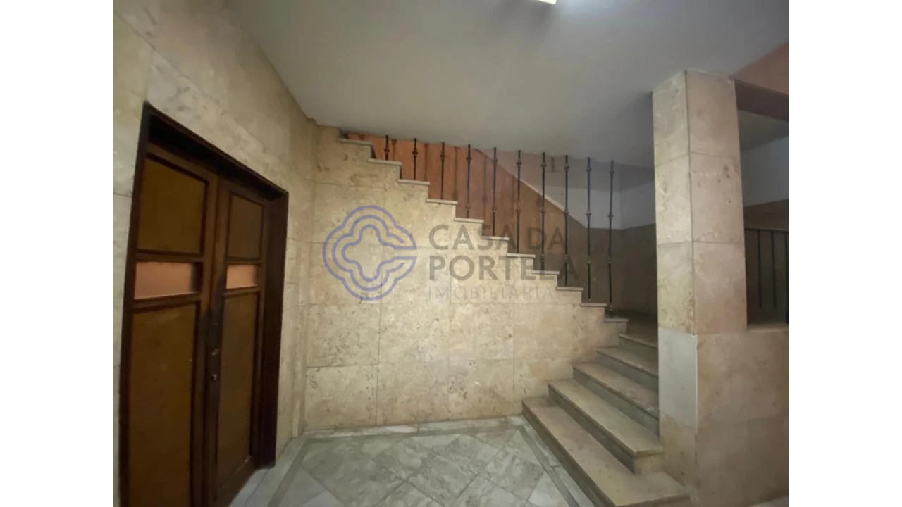 Armazém para Venda em Cedofeita, Santo Ildefonso, Sé, Miragaia, São Nicolau e Vitória Foto 6